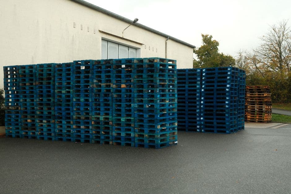 Free Wooden Pallets - photo 2