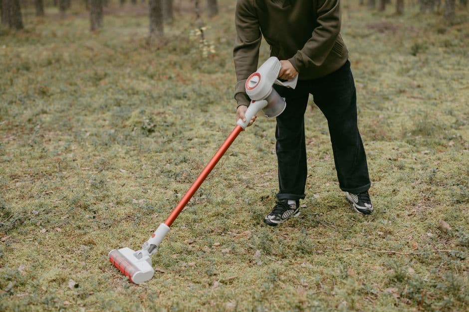 Dyson V8 Cordless Vacuum - photo 2